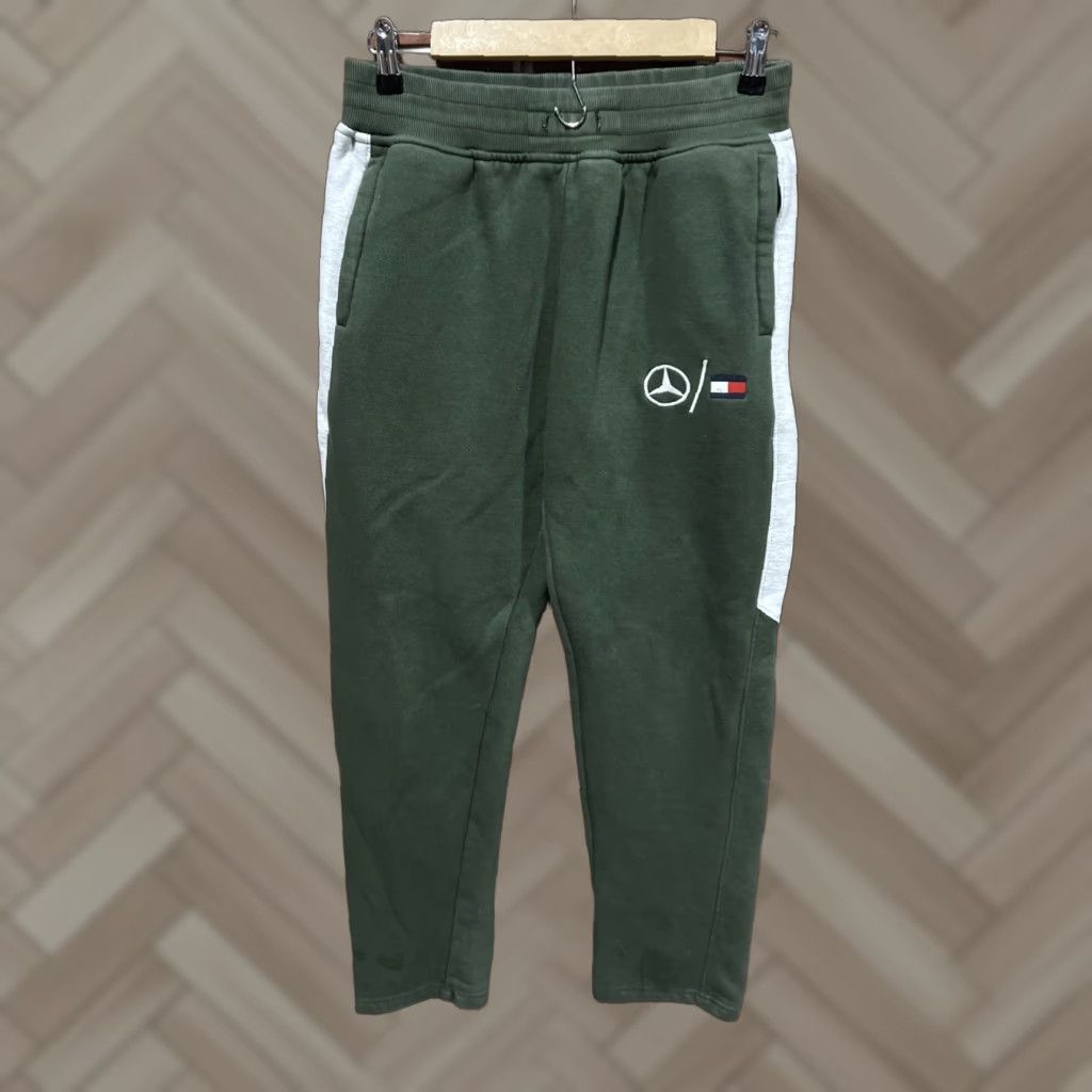 Tommy Hilfiger Tommy Hilfiger AMG Petronas Sweatpants Green Mens Large Pants Regular 32in Inseam Mercedes F1 Team Logo Zip Pockets Front Flat Front Vintage No Size US 33 - 1 Thumbnail