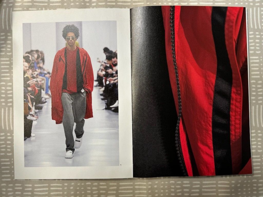 Issey Miyake AW18 Lookbook Size ONE SIZE - 2 Thumbnail
