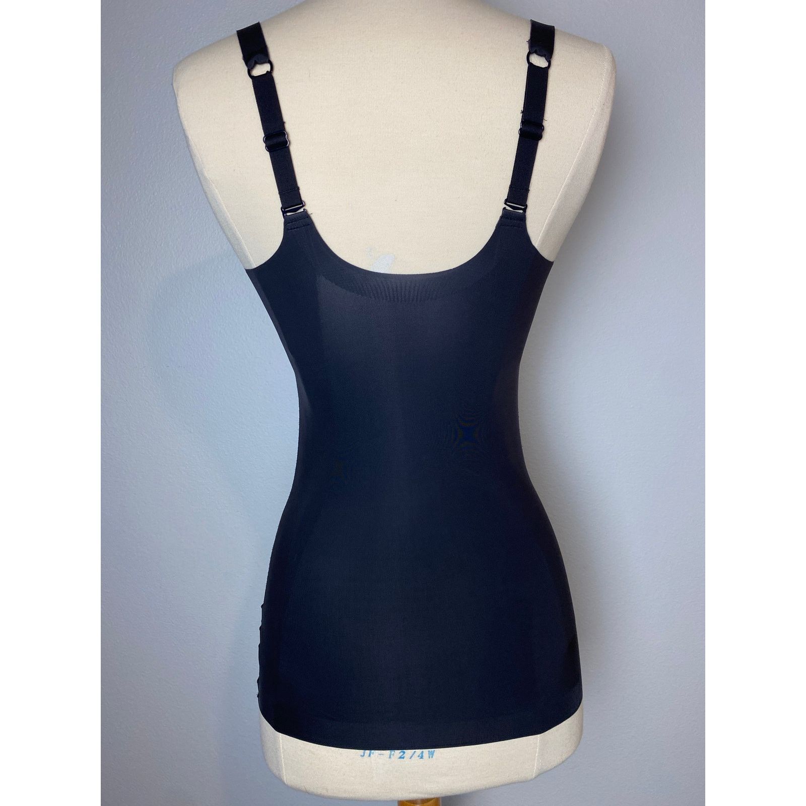 SKIMS New Maidenform Compression Camisole, Sz M(Fits like Sm) Size ONE SIZE - 2 Thumbnail
