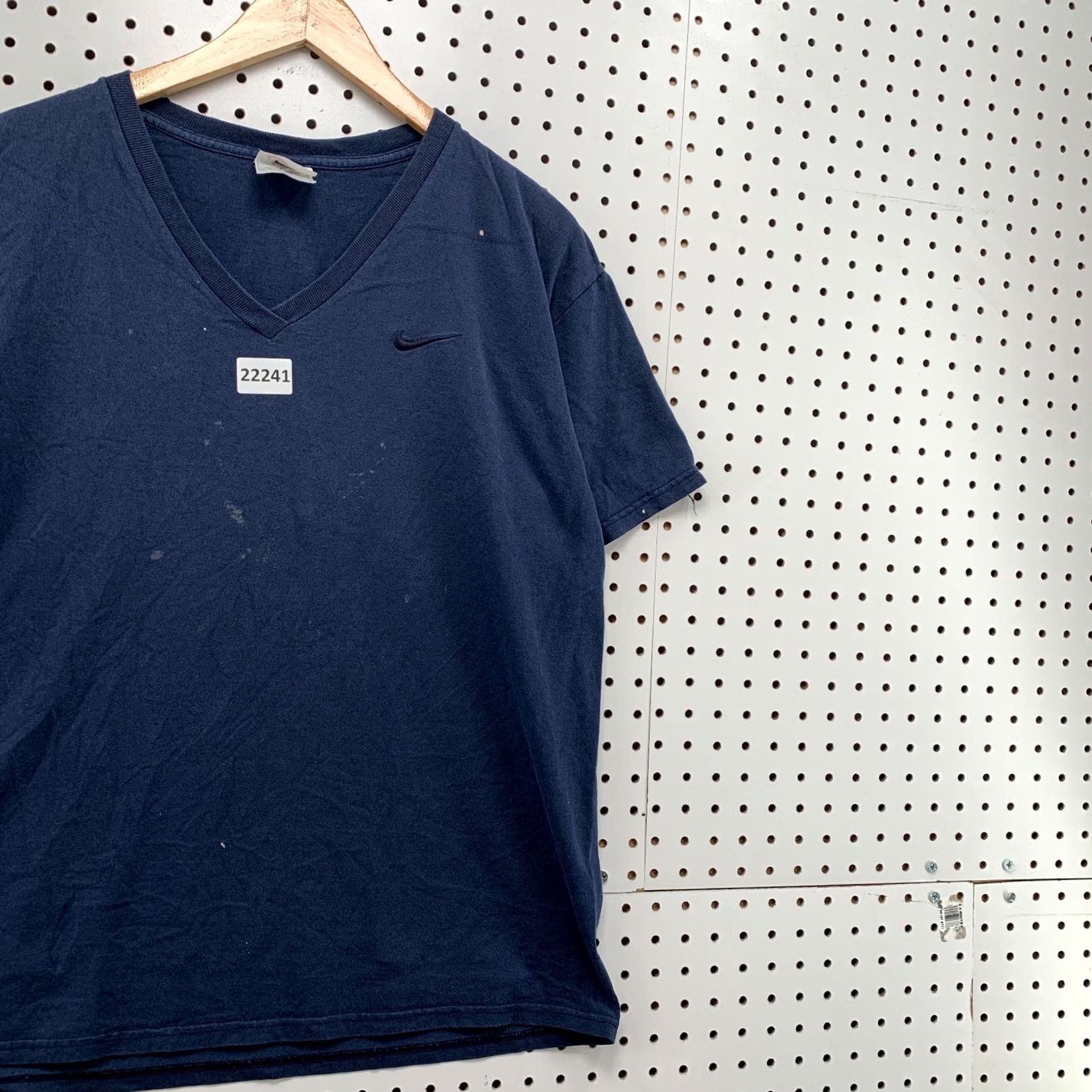 Nike VINTAGE Nike Shirt Navy Blue Embroidered Swoosh Adult Large 22.5x27 90s Shirt Mens Size US L / EU 52-54 / 3 - 4 Thumbnail