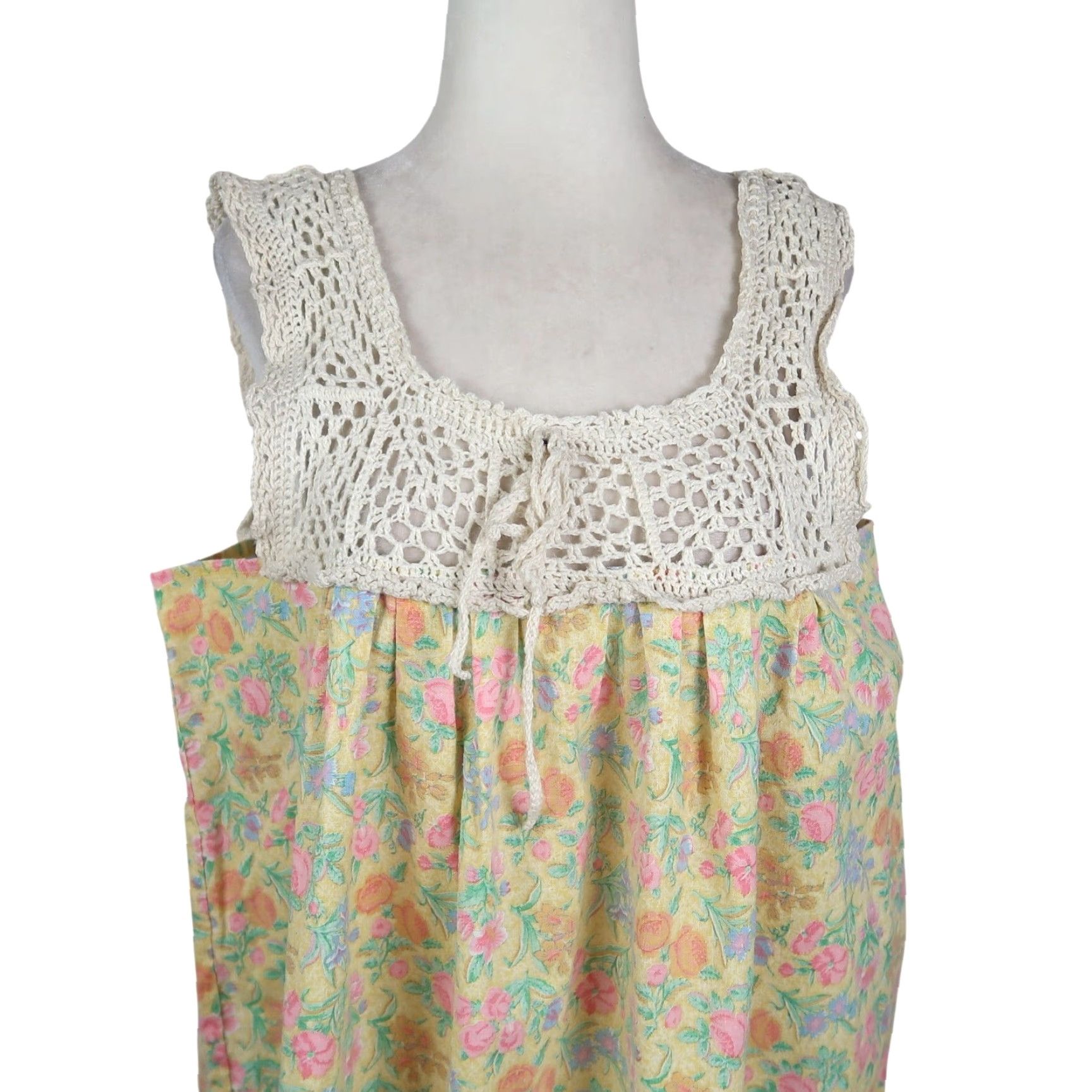 Vintage VINTAGE Yellow Floral Maxi Muumuu Dress Crochet Trim M Dress Womens M Size M / US 6-8 / IT 42-44 - 2 Thumbnail
