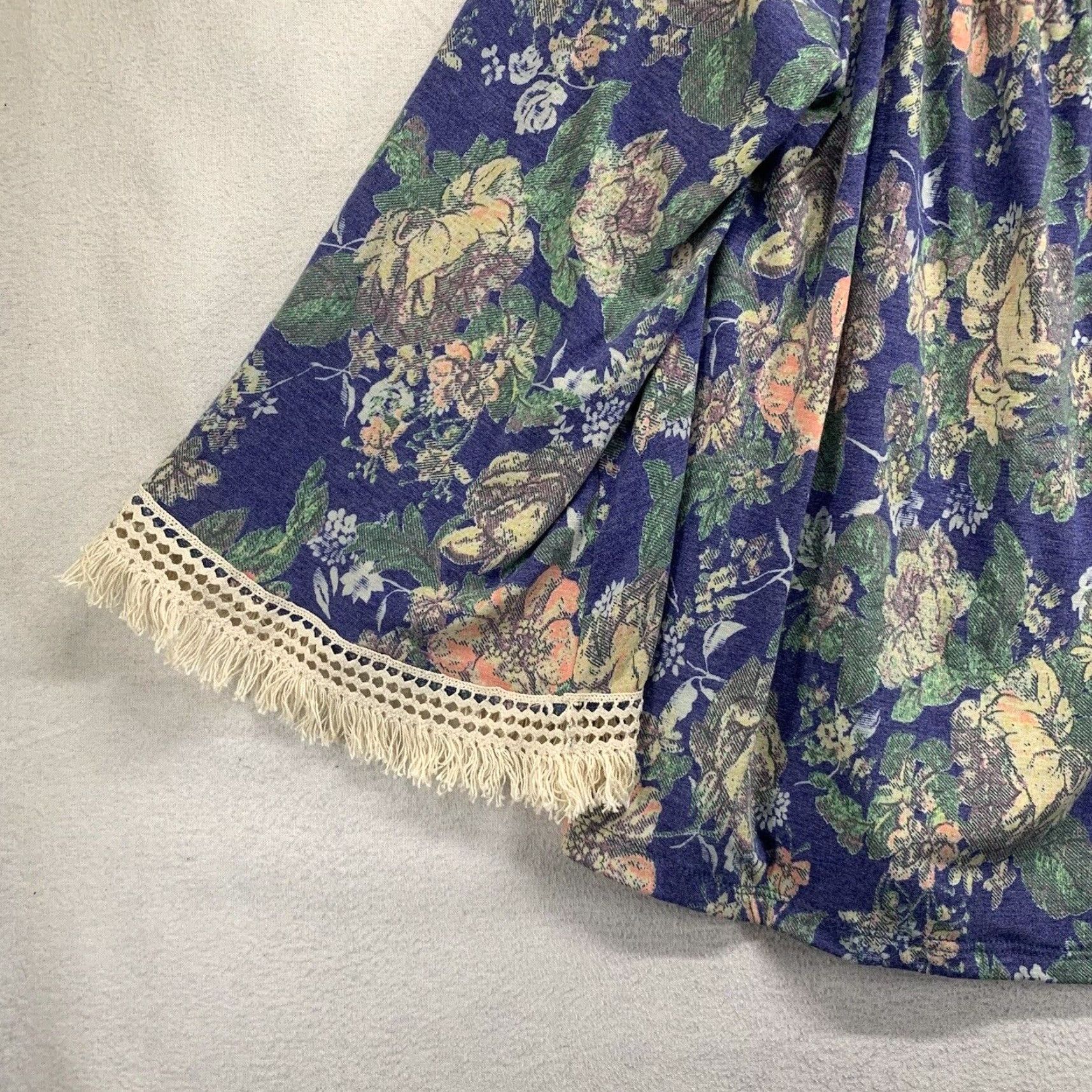 Bell VINTAGE Jules Blouse Shirt Boho Tunic Blue Floral 3/4 Bell Sleeve Crochet Embroidered USA Made Women L Size L / US 10 / IT 46 - 5 Thumbnail