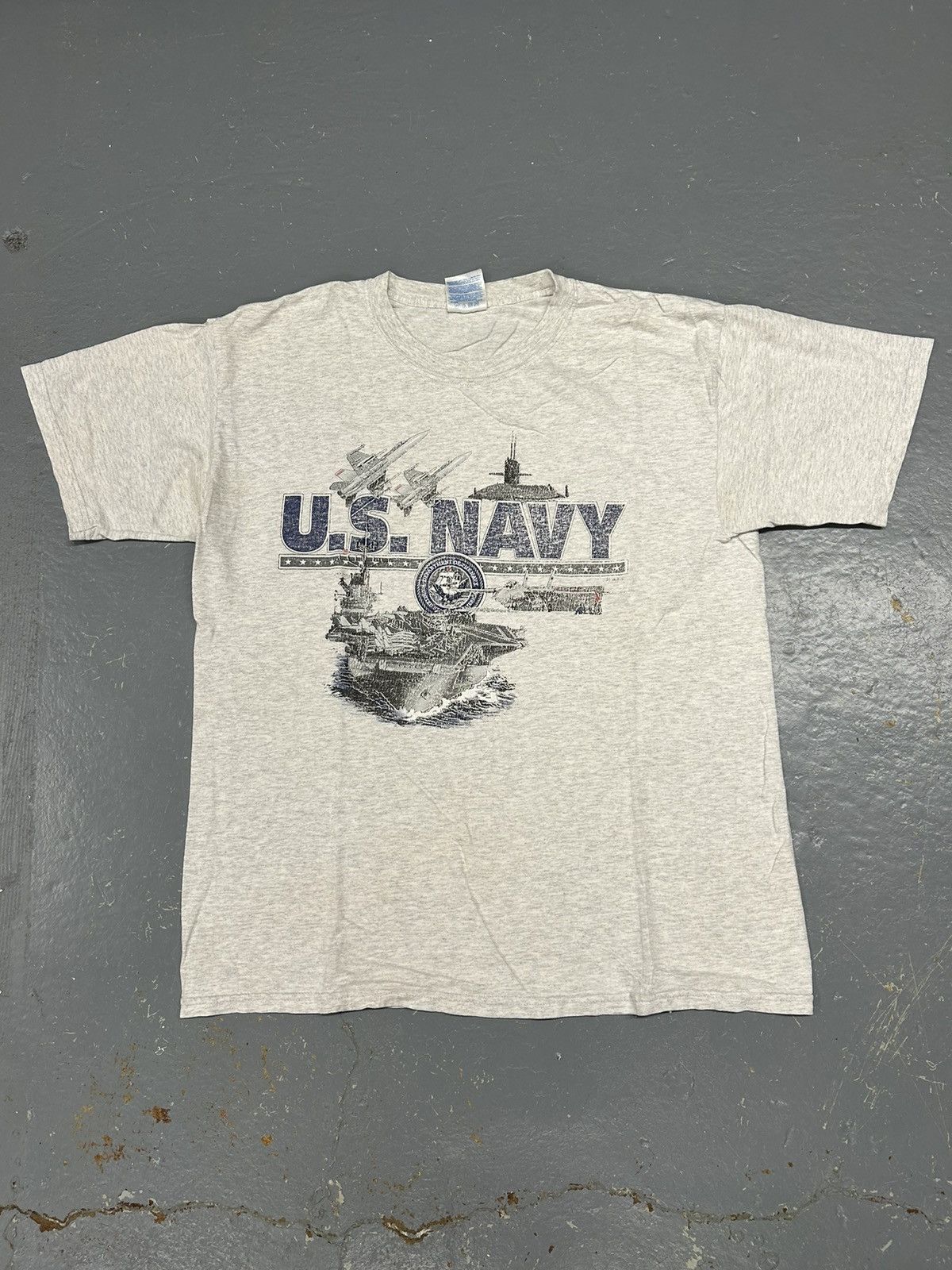 Vintage Crazy Vintage 90s Essential Grey USA Navy Graphic Tee Shirt Size US L / EU 52-54 / 3 - 1 Thumbnail