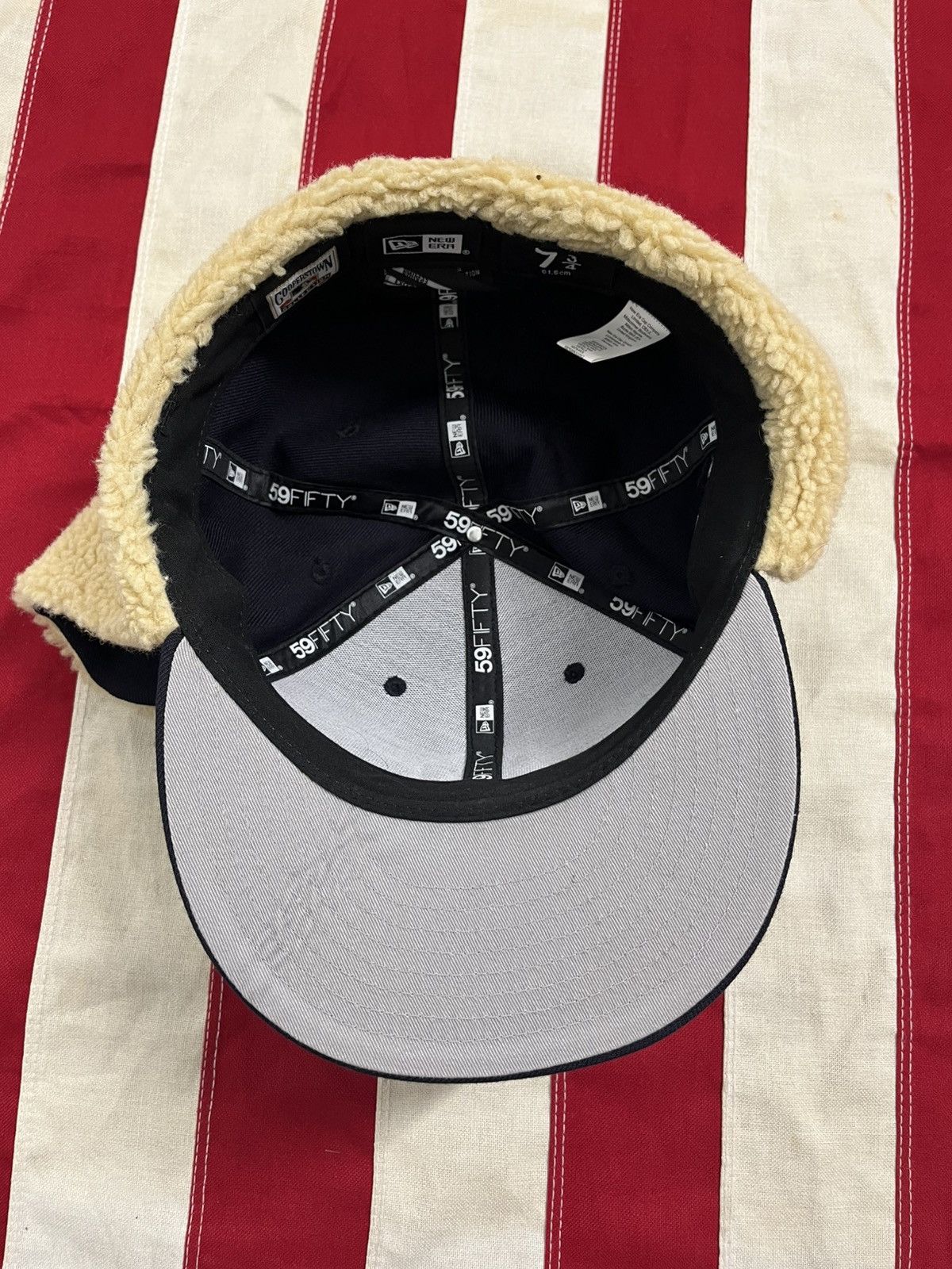Cooperstown Collection New Era New York Yankees Wool Ear Flap 59FIFTY Fitted Cap Size ONE SIZE - 8 Thumbnail