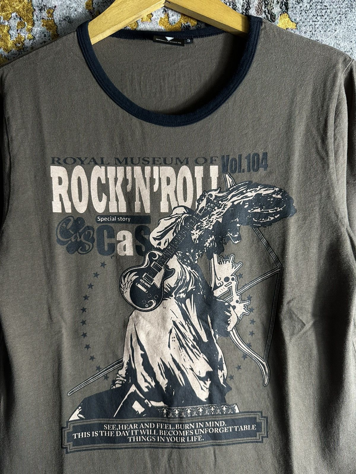 Beauty Beast STUDIO 696 ROCK N ROLL POEM LONG SLEEVE PUNK NOT DEAD STYLE Size US M / EU 48-50 / 2 - 3 Thumbnail