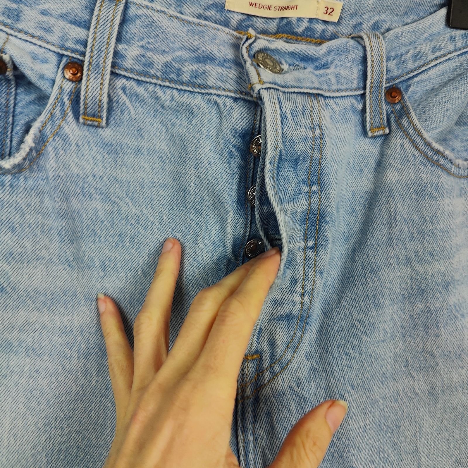 Levi's Levi's Wedgie Straightlev Jeans Womens 32 Light Wash Size 32" / US 10 / IT 46 - 3 Thumbnail