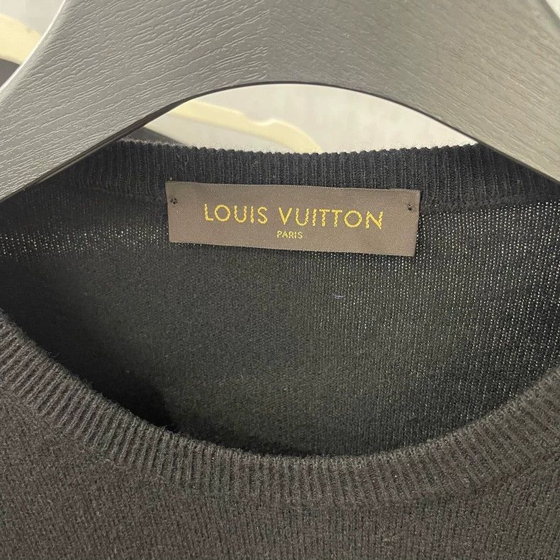 Louis Vuitton Louis Vuitton Black wool sweater Size US L / EU 52-54 / 3 - 4 Thumbnail