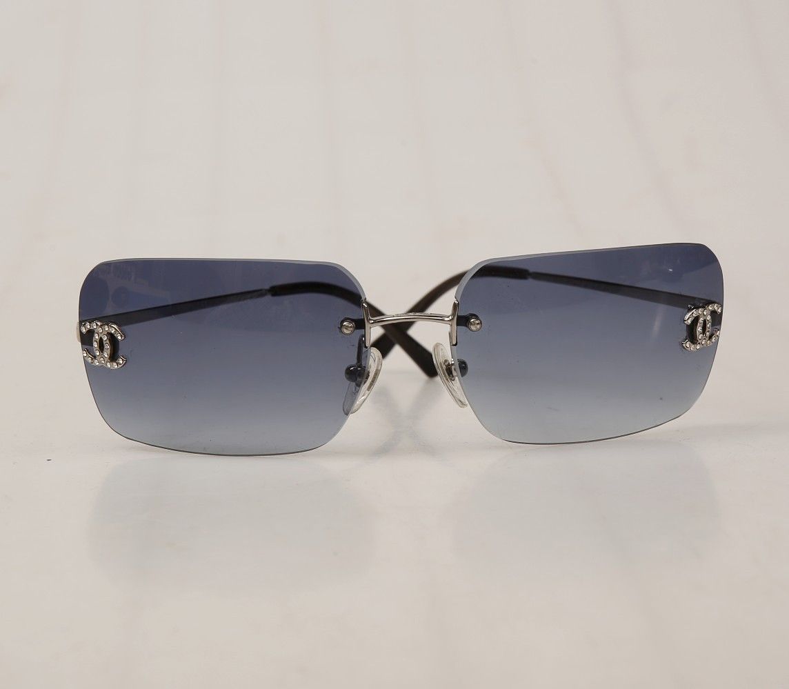 Chanel Chanel Sunglasses 4017-D Rhinestone Rimless Size ONE SIZE - 6 Thumbnail