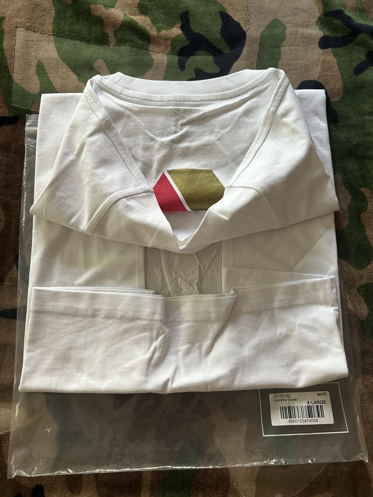 Palace Palace Chi-Ferg Shanghai Exclusive Tri Ferg White XL FW19 Size US XL / EU 56 / 4 - 9 Thumbnail