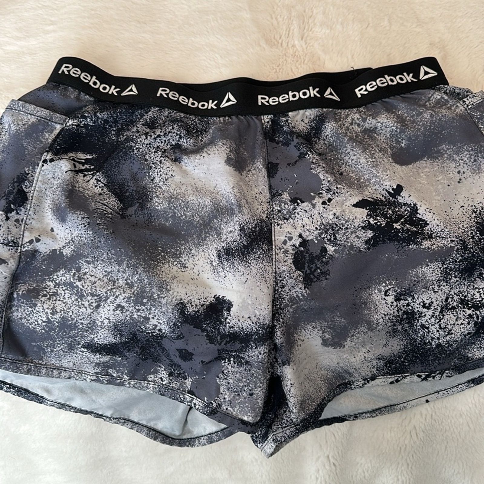 Reebok Gray Black And‎ White Reebok Athletic Shorts With Pockets Size 28" / US 6 / IT 42 - 2 Thumbnail