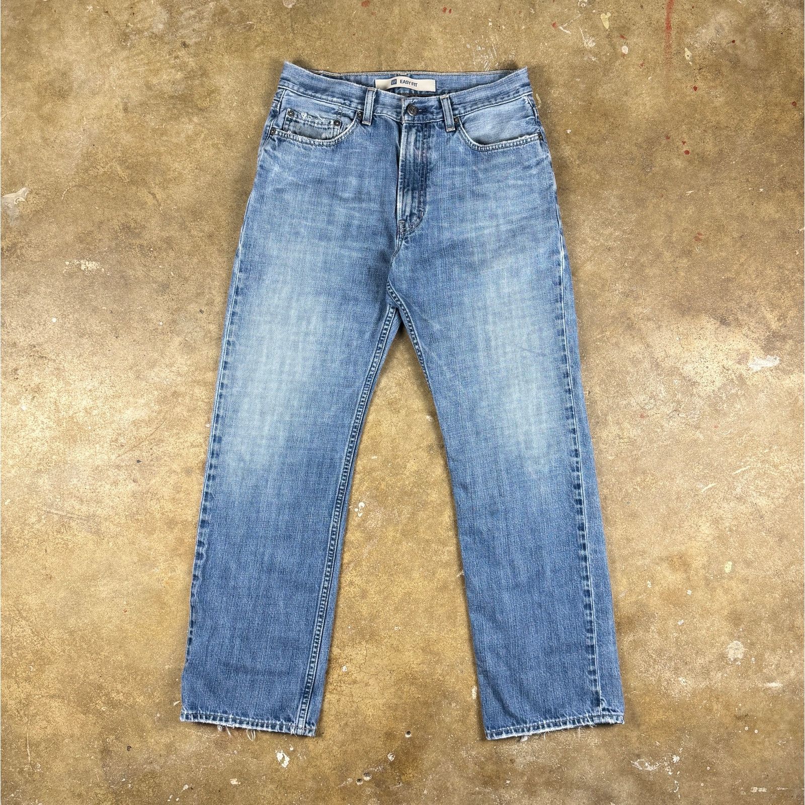Gap Gap Easy Fit Vtg Men’s Jeans 31 Light Wash Distressed Hem Size US 31 - 1 Thumbnail