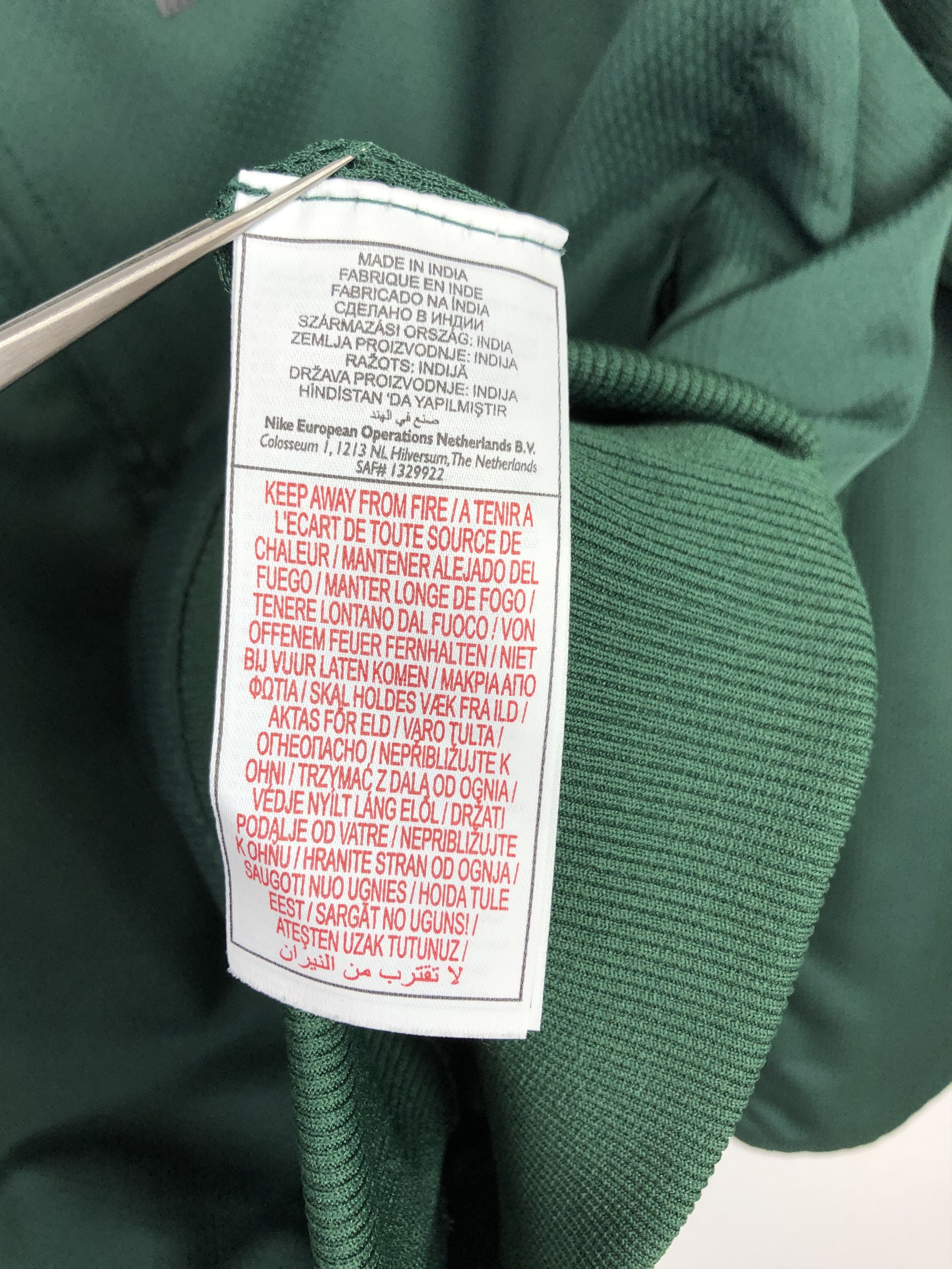 Nike Vintage Nike Celtic Football Jacket Soccer Track Top Mens Size US S / EU 44-46 / 1 - 9 Thumbnail