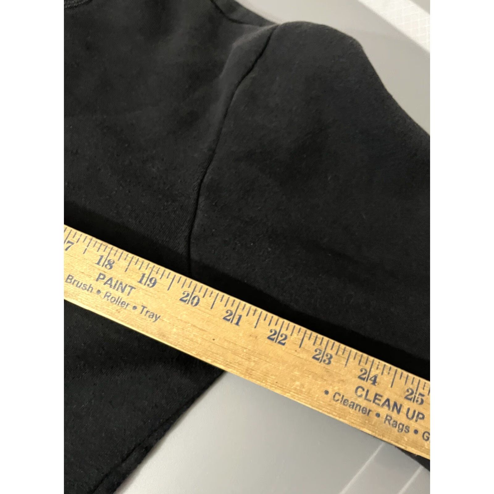 Champion Champion Mens Sweatshirt Medium Black Solid Crewneck Adult Logo Spellout Size US M / EU 48-50 / 2 - 5 Thumbnail