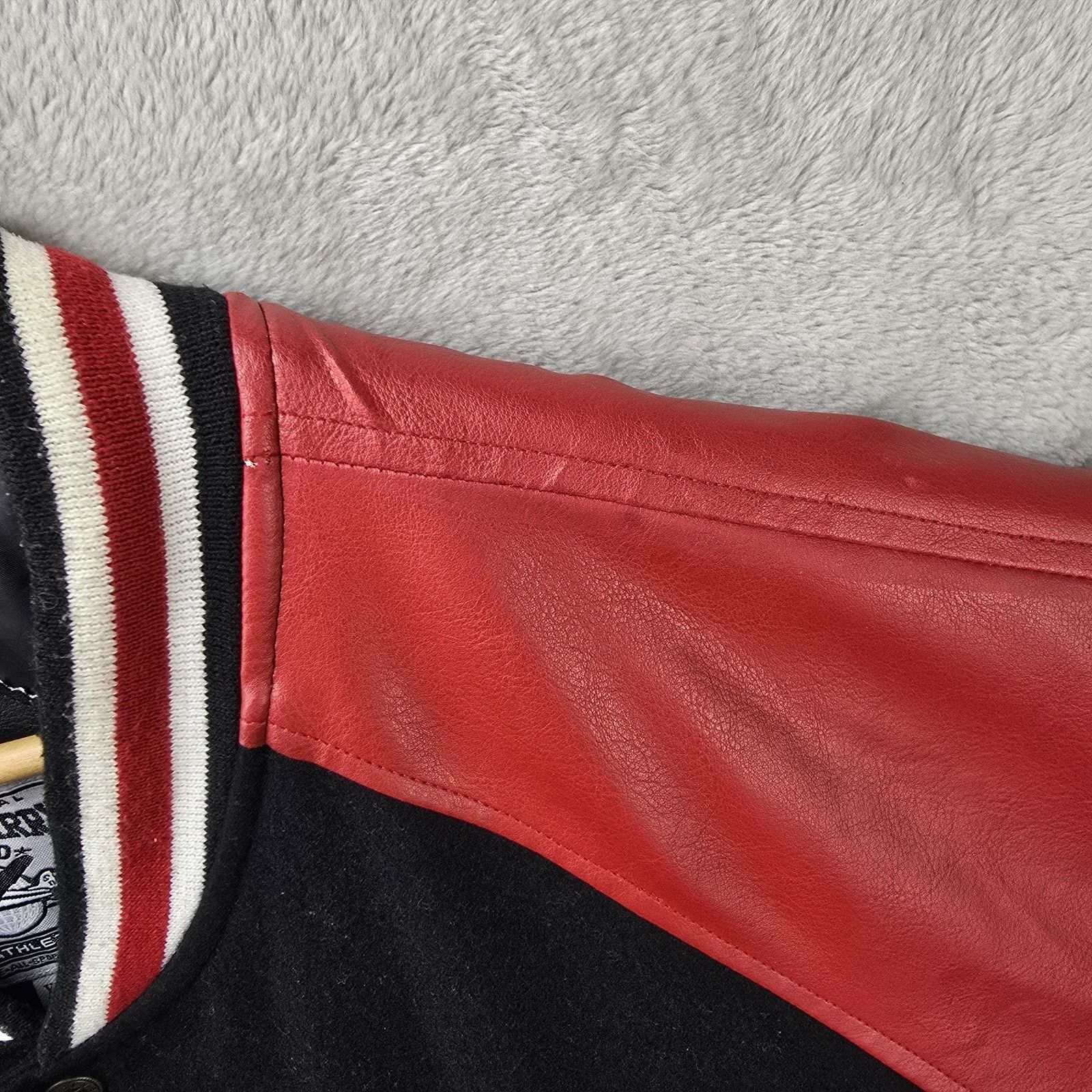 Other Vintage Steve & Barry’s Nebraska Huskers Coat Jacket XL Size US XL / EU 56 / 4 - 7 Thumbnail