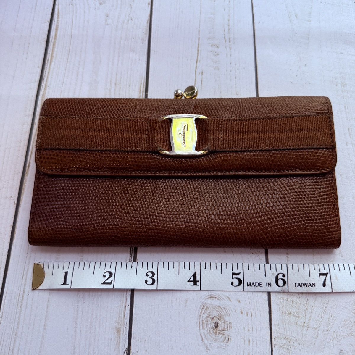 Salvatore Ferragamo Vintage Vara Bow Continental Leather Wallet Size ONE SIZE - 8 Thumbnail