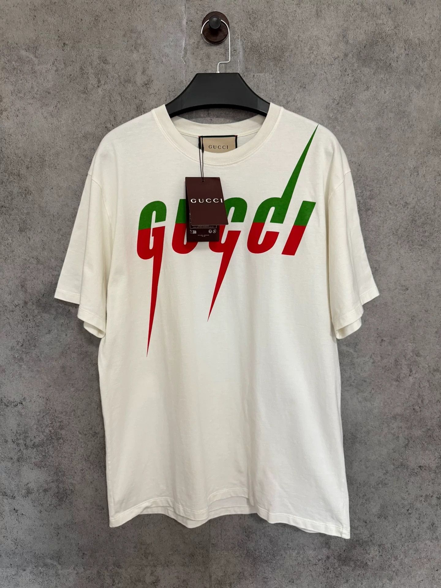 Gucci Gucci White Short-Sleeve Logo Print T-shirt Size US L / EU 52-54 / 3 - 1 Thumbnail