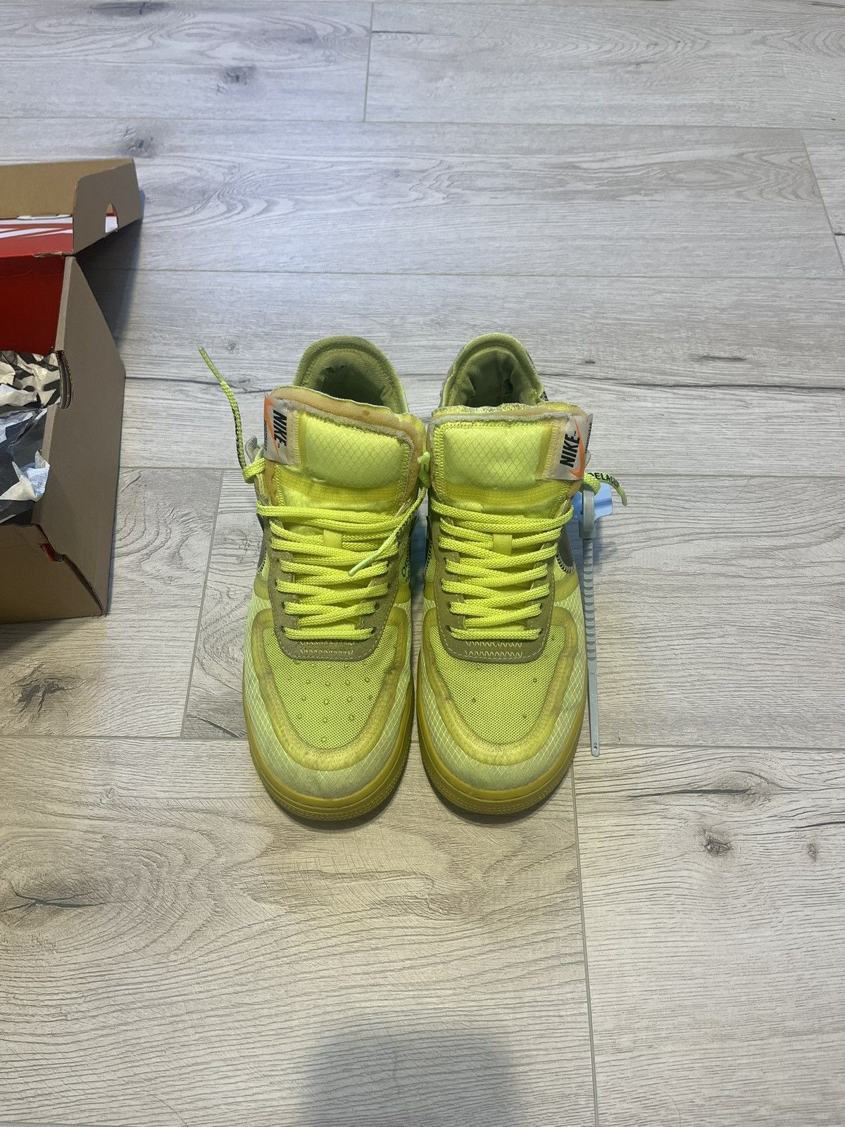 Nike × Off-White Nike x Off White AF1 ‘Volt’ Size US 6.5 / EU 39-40 - 2 Thumbnail