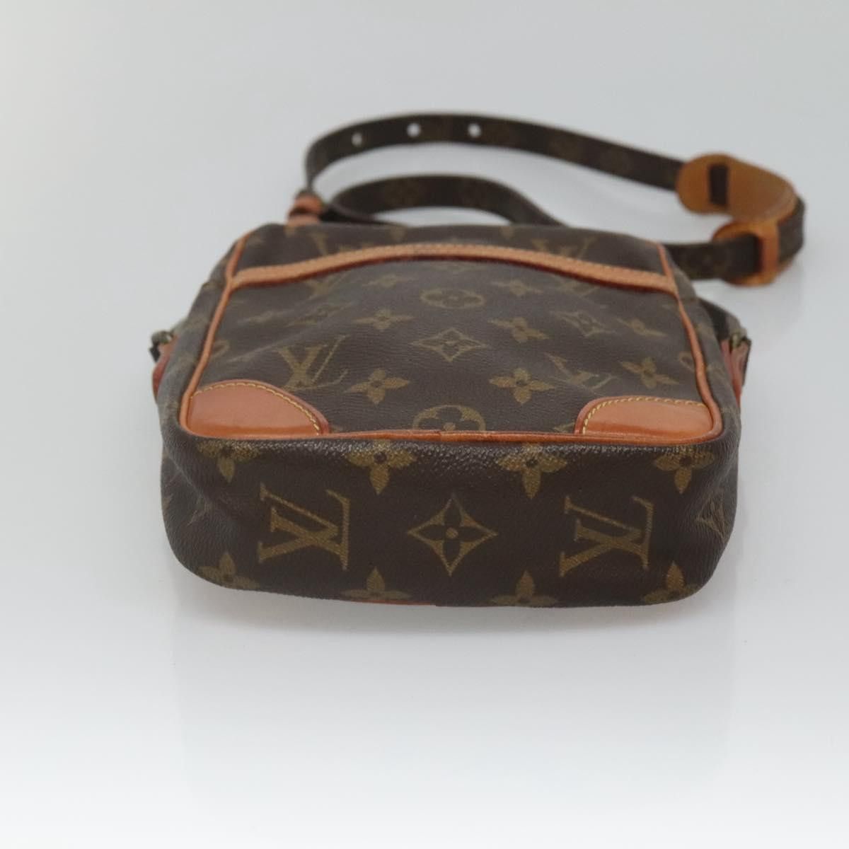 Louis Vuitton LOUIS VUITTON Monogram Danube Shoulder Bag M45266 Size ONE SIZE - 5 Thumbnail