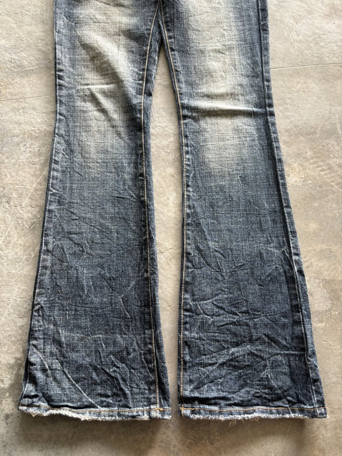Japanese Brand sick flared maraxia japanese punk grunge flower backpocket Size 31" - 12 Thumbnail