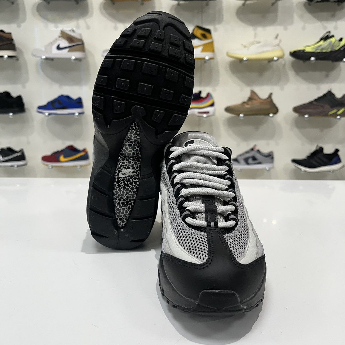 Nike Nike Air Max 95 LX Reflective Safari (W) Size US 6.5 / IT 36.5 - 10 Thumbnail
