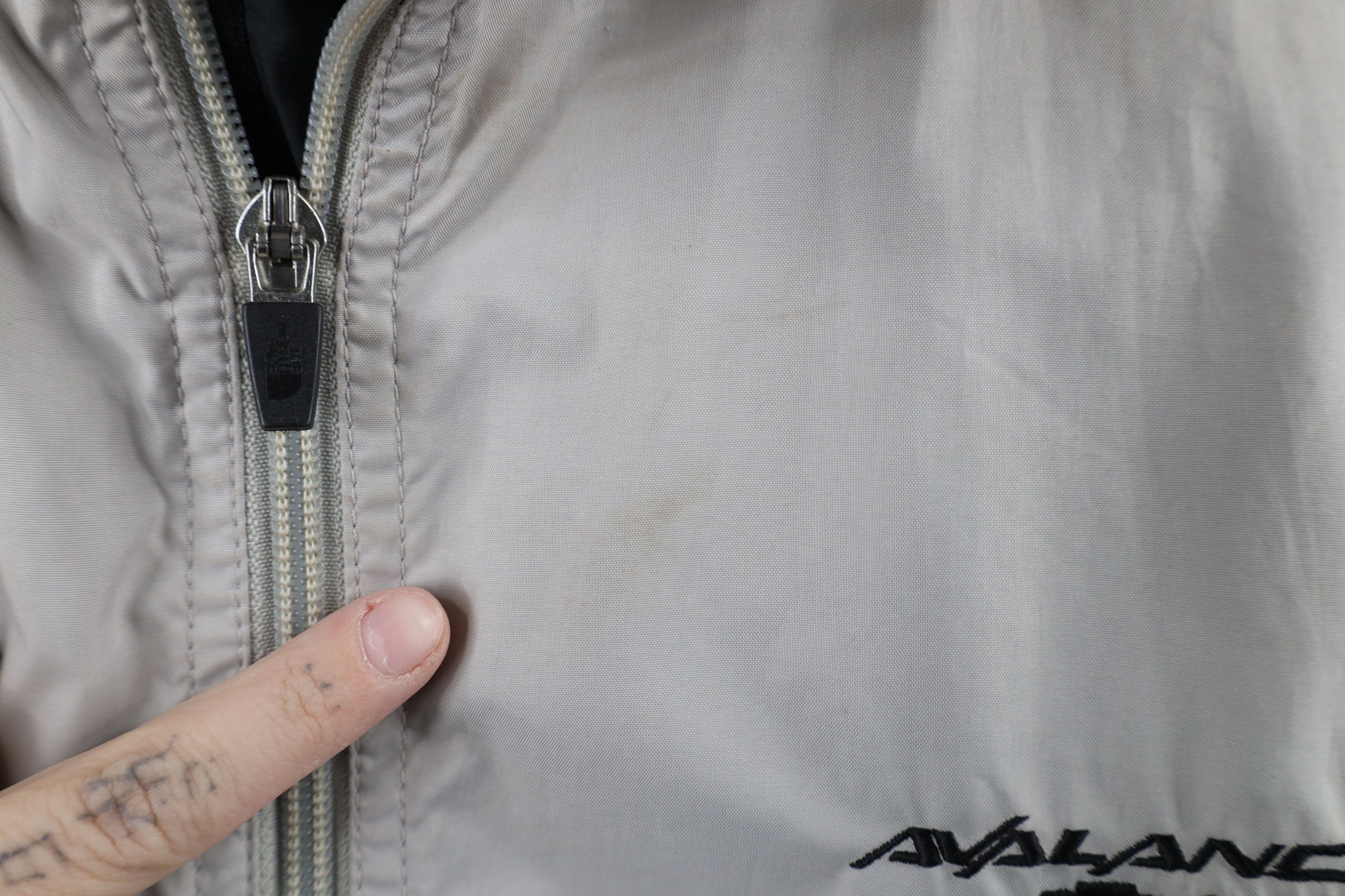 The North Face × Vintage Vintage Y2K The North Face Avalanche Trucks Jacket Gray Size US XL / EU 56 / 4 - 6 Thumbnail