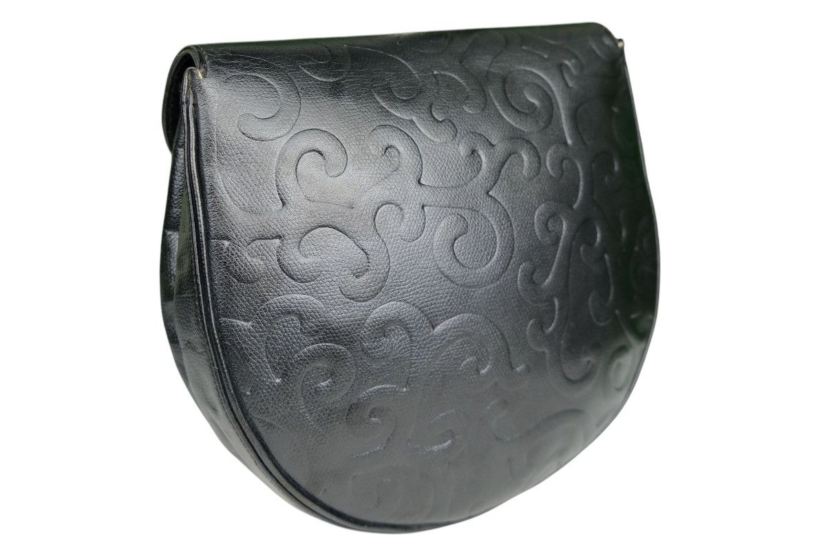 Yves Saint Laurent Authentic vintage ysl Arabesque Pattern Shoulder Bag Leather Size ONE SIZE - 6 Thumbnail