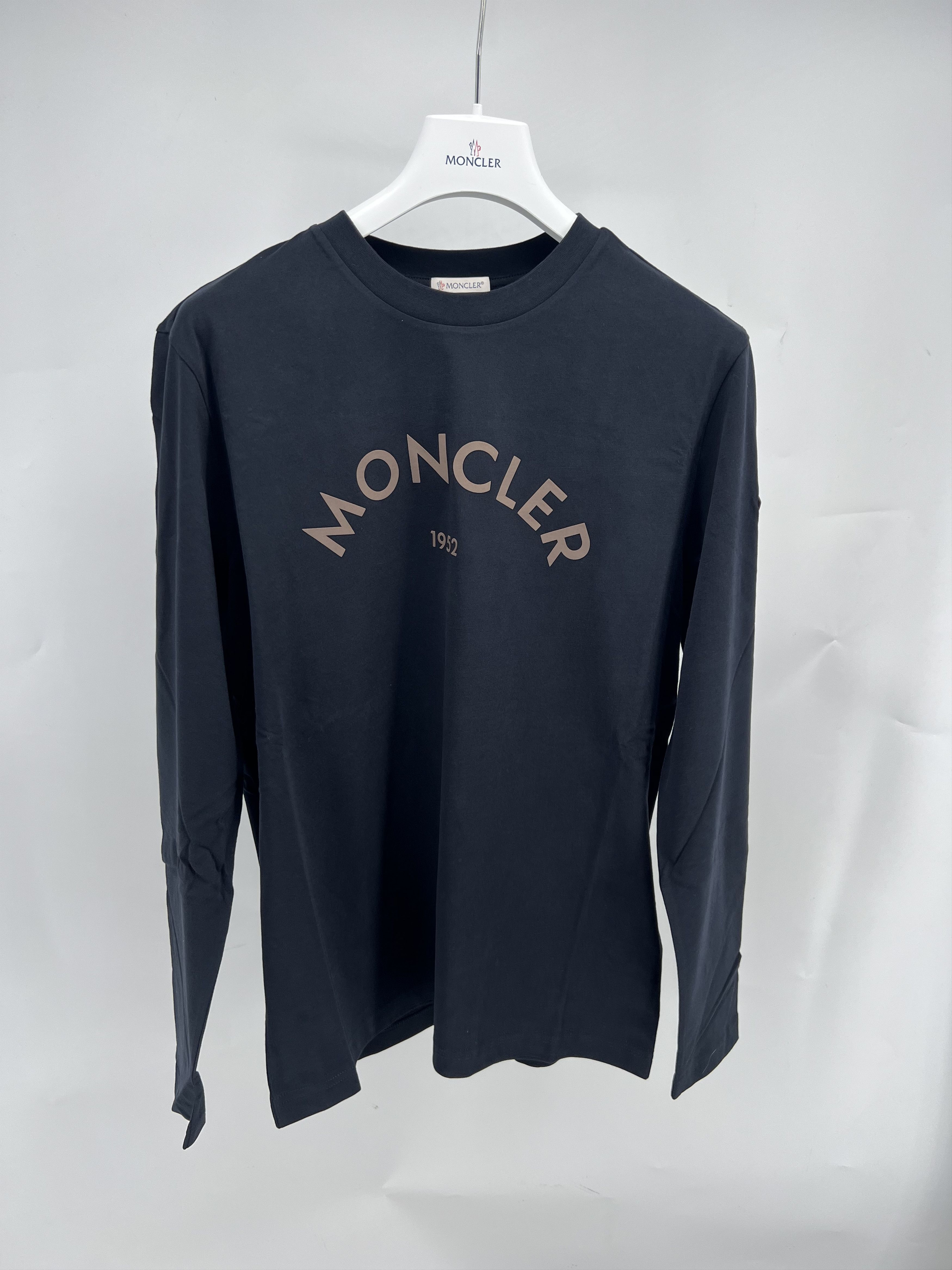 Moncler Moncler Long Sleeve T-shirt Size S RRP $450 Size US S / EU 44-46 / 1 - 1 Thumbnail