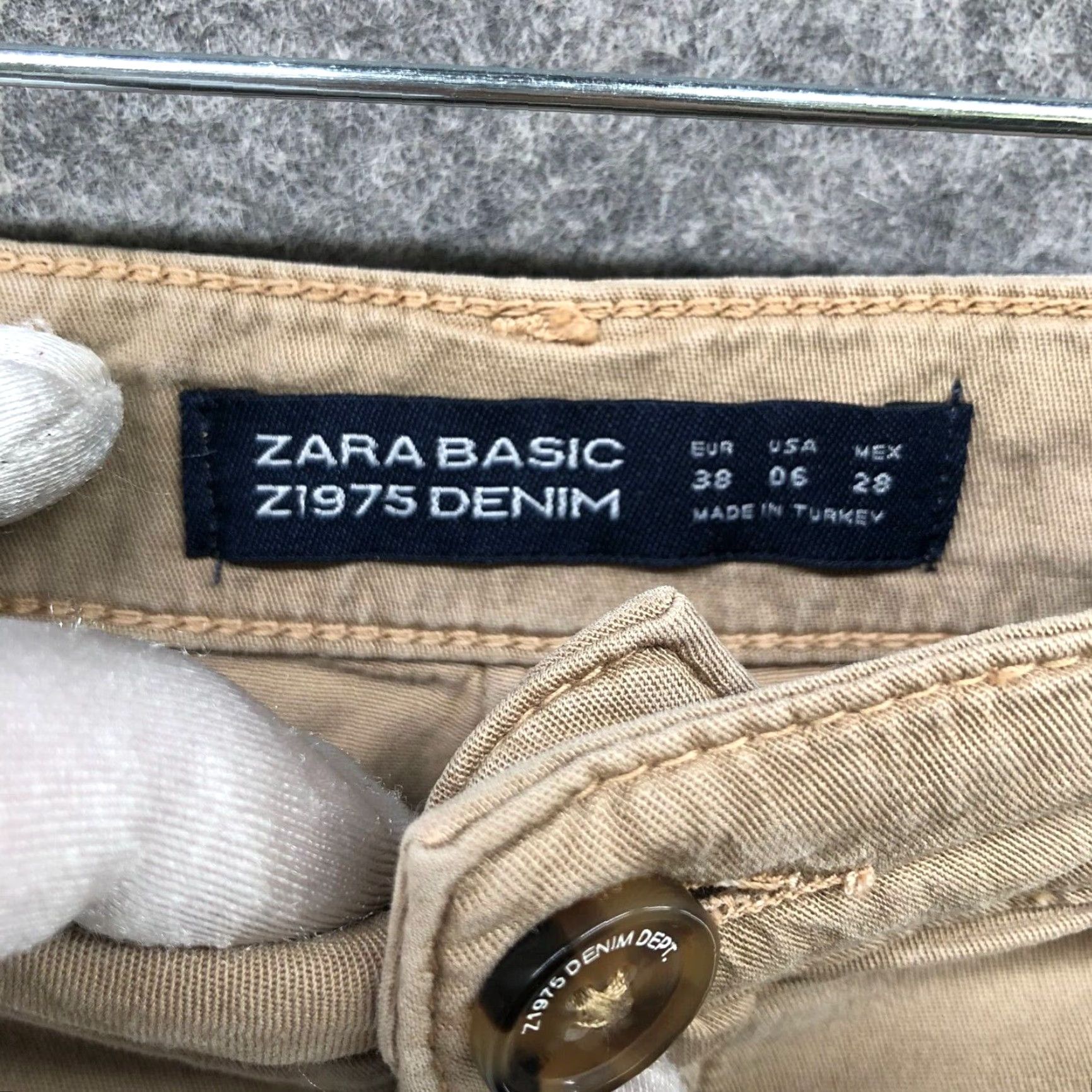 Zara Vintage Zara Slim Fit Pants Women’s Size 6 Beige Mid Rise Lyocell Cotton Blend Casual Skinny Trousers Size 28" / US 6 / IT 42 - 5 Thumbnail