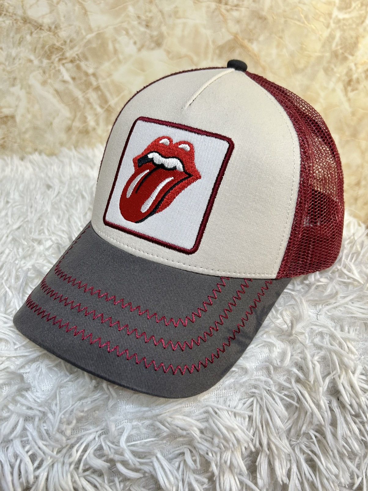 The Rolling Stones Rolling Stones Logo Amplified Sample Trucker Hat Rock Merch Size ONE SIZE - 1 Thumbnail