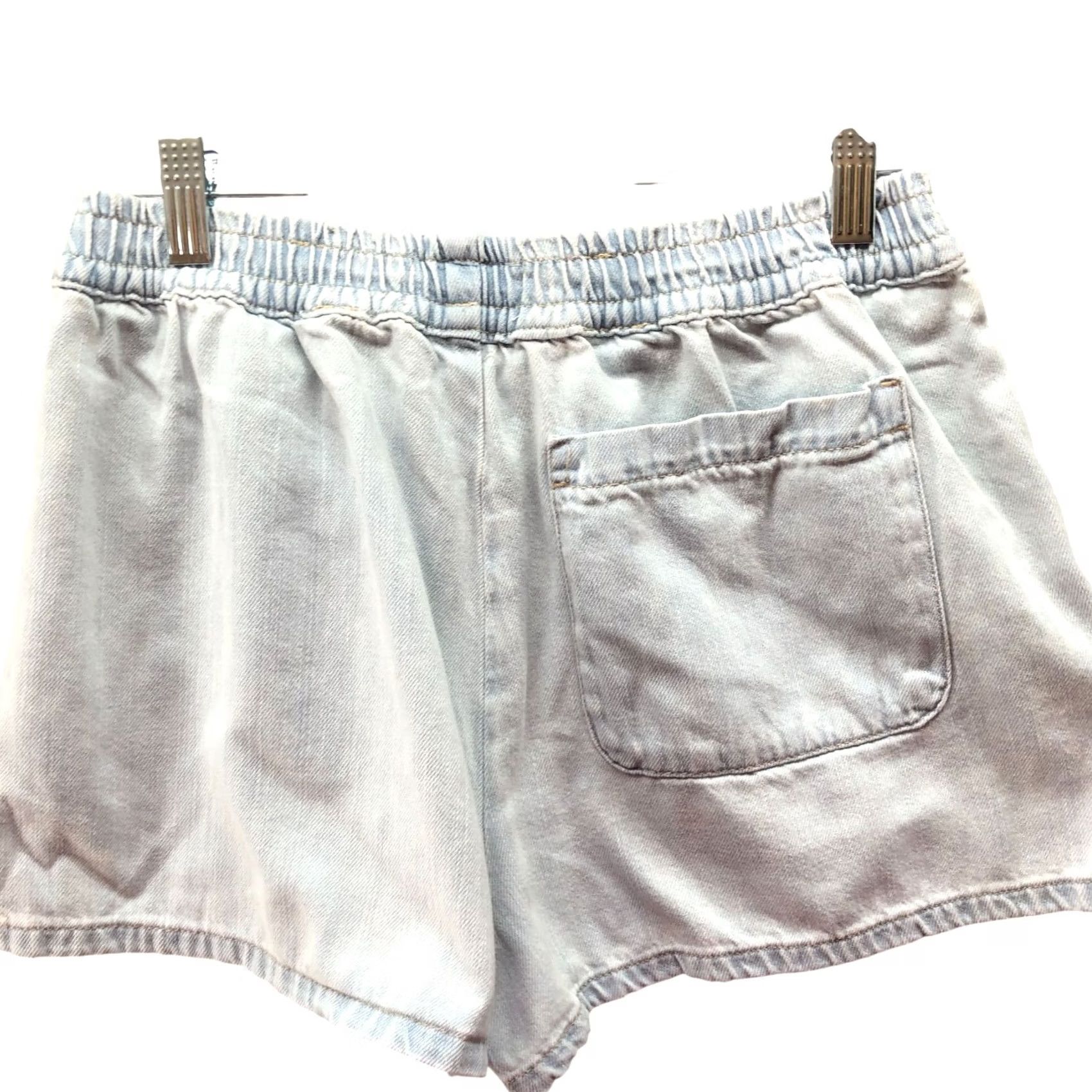 Zara Zara Pull On Denim Shorts Womens 6 Light Wash Blue High Rise Casual Shorts 5-Pocket Womens Clothing Size 28" / US 6 / IT 42 - 2 Thumbnail