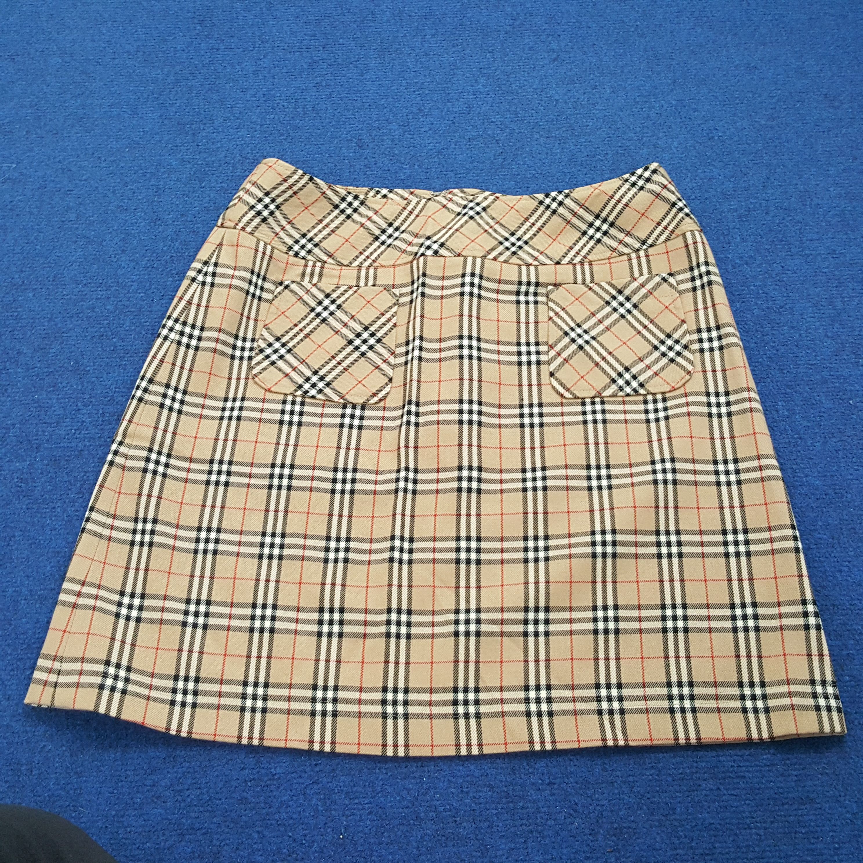 Burberry × Designer × Vintage Vintage Burberry London Nova Check Mini Skirts Size 26" / US 2 / IT 38 - 1 Thumbnail
