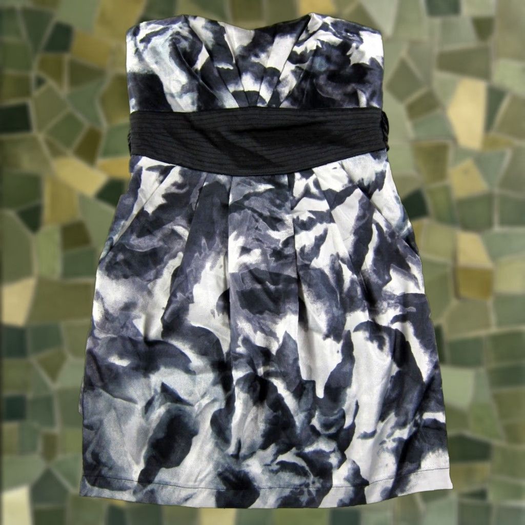 Vintage VINTAGE Trixxi Dress Women XS Mini Strapless Black Tie Dye Pockets Vintage 80s 90s Shorts Slit? Size XS / US 0-2 / IT 36-38 - 1 Thumbnail