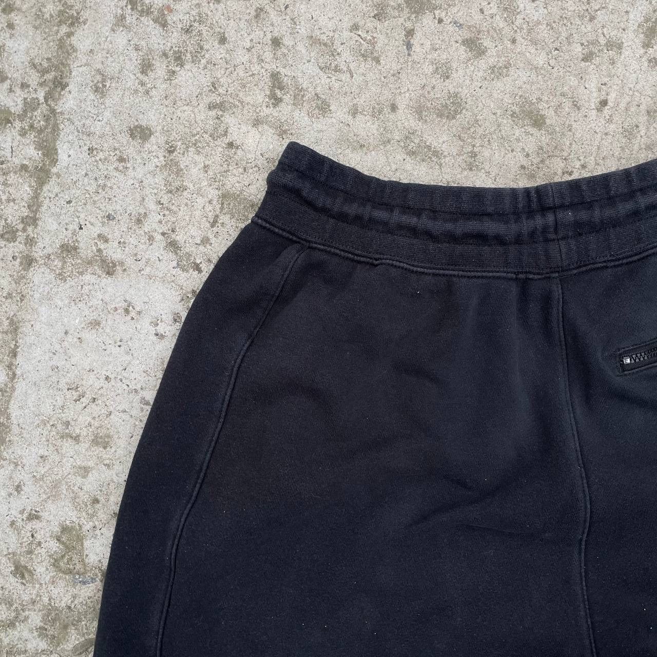 Nike Vintage Nike Air Shorts Size M Trashed Y2K 00s UsA Ugly F Size US 30 / EU 46 - 9 Thumbnail