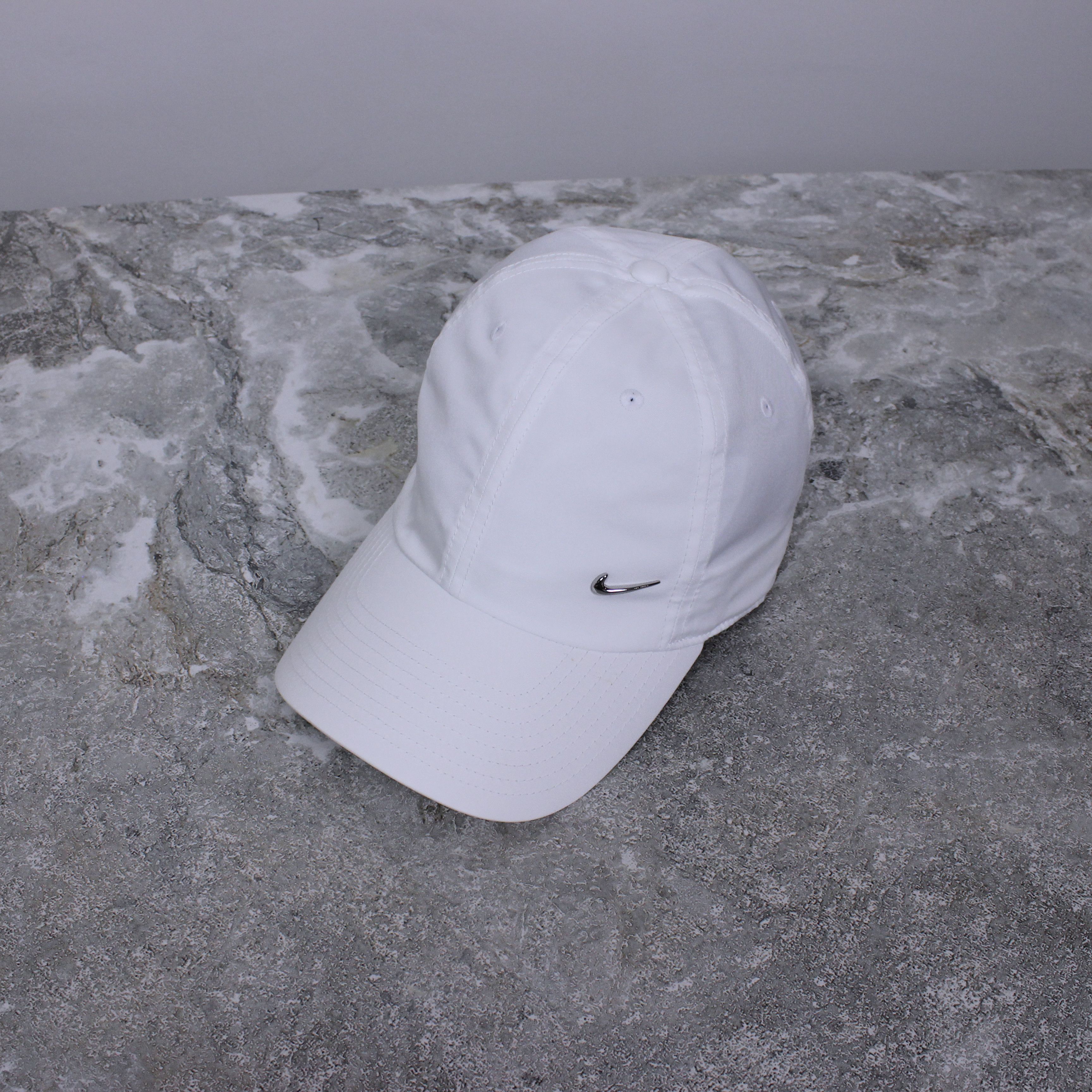 Nike Nike cap hat vintage metallic logo one size white Size ONE SIZE - 4 Thumbnail