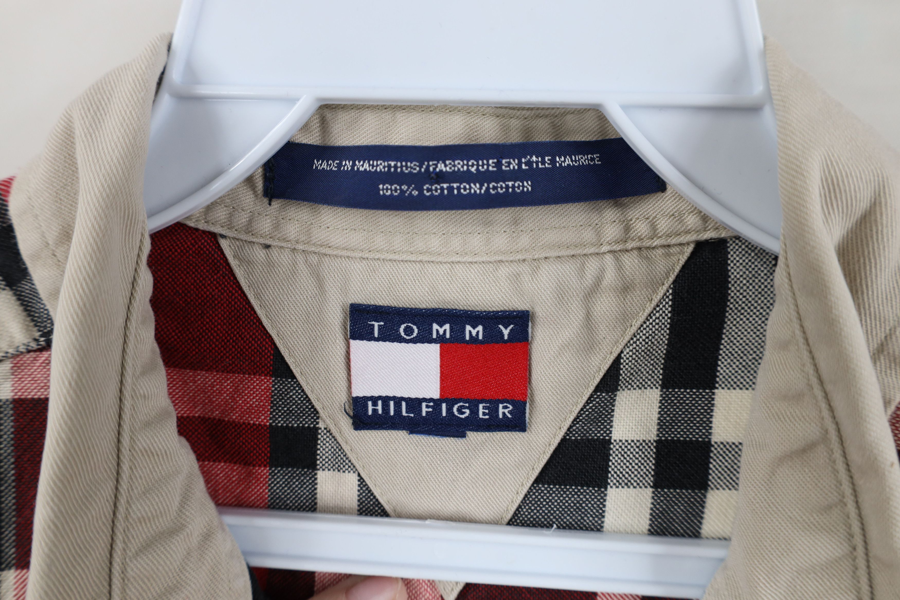 Tommy Hilfiger Vintage 90s Tommy Hilfiger Oxford Collared Button Down Shirt Size US S / EU 44-46 / 1 - 9 Thumbnail