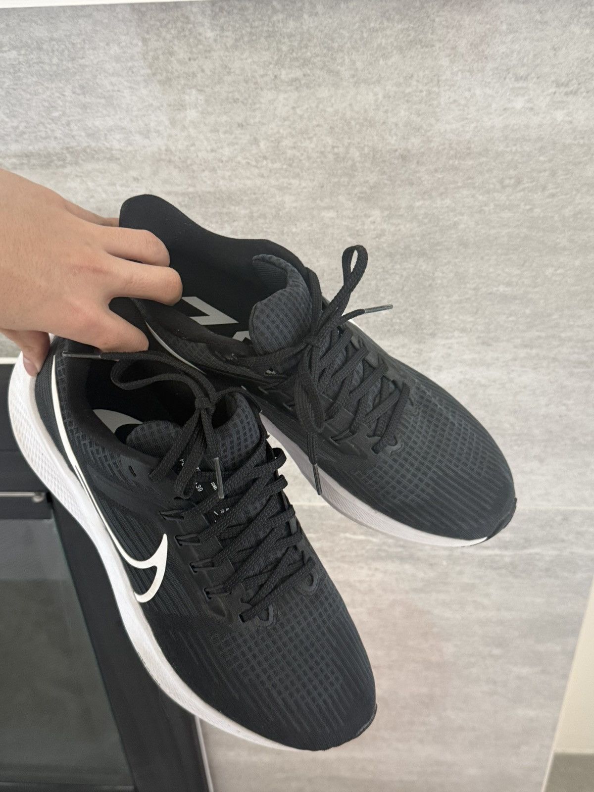 Nike Air Zoom Pegasus 39 Size US 8.5 / EU 41-42 - 2 Thumbnail