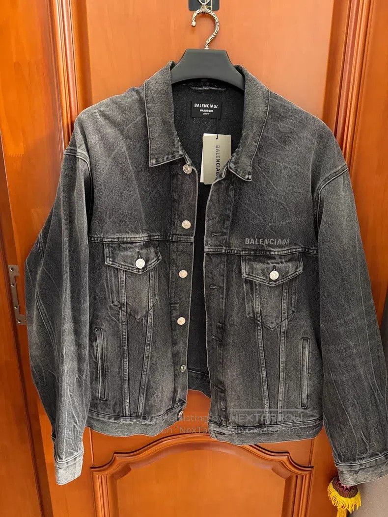 Balenciaga Balenciaga Dissolved smiley denim jacket Size US M / EU 48-50 / 2 - 3 Thumbnail