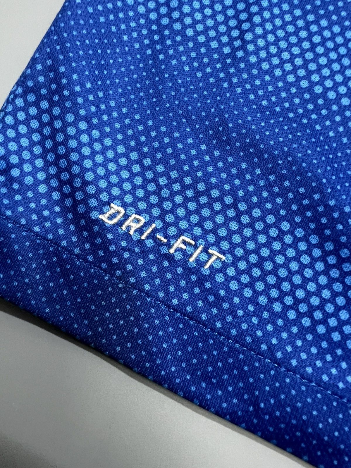 Nike Brazil 2014-2015 Away Jersey Size US S / EU 44-46 / 1 - 5 Thumbnail