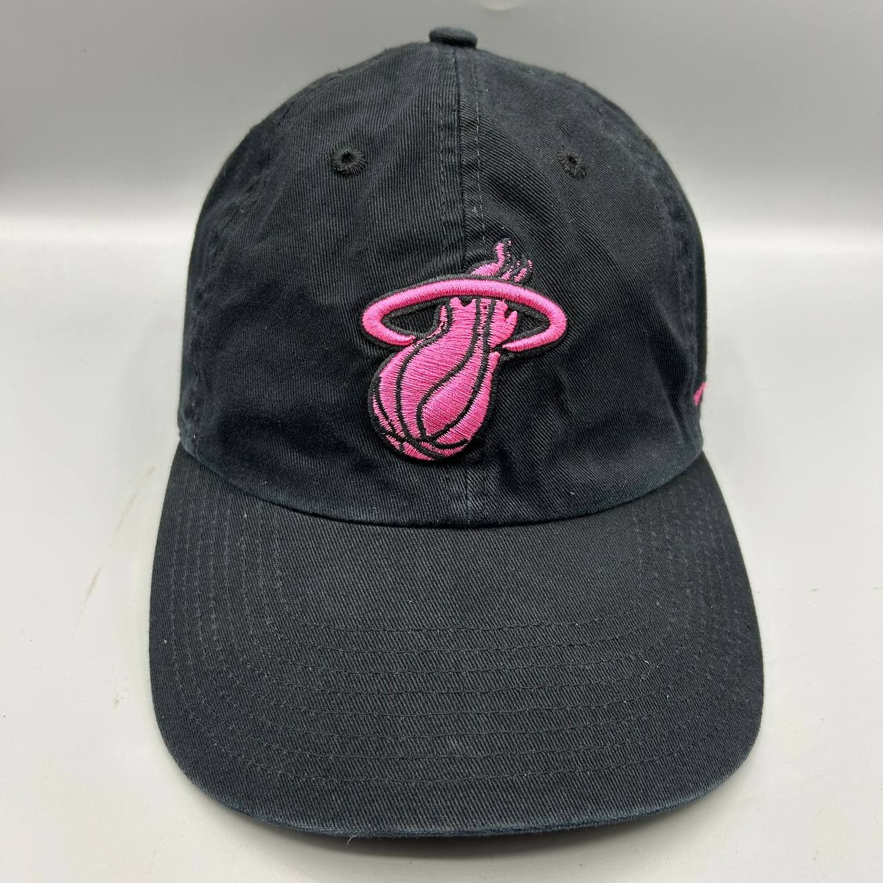 47 Brand Miami Heat Hat Men NBA Embroidered Strap Back Cap Cotton Size ONE SIZE - 1 Thumbnail