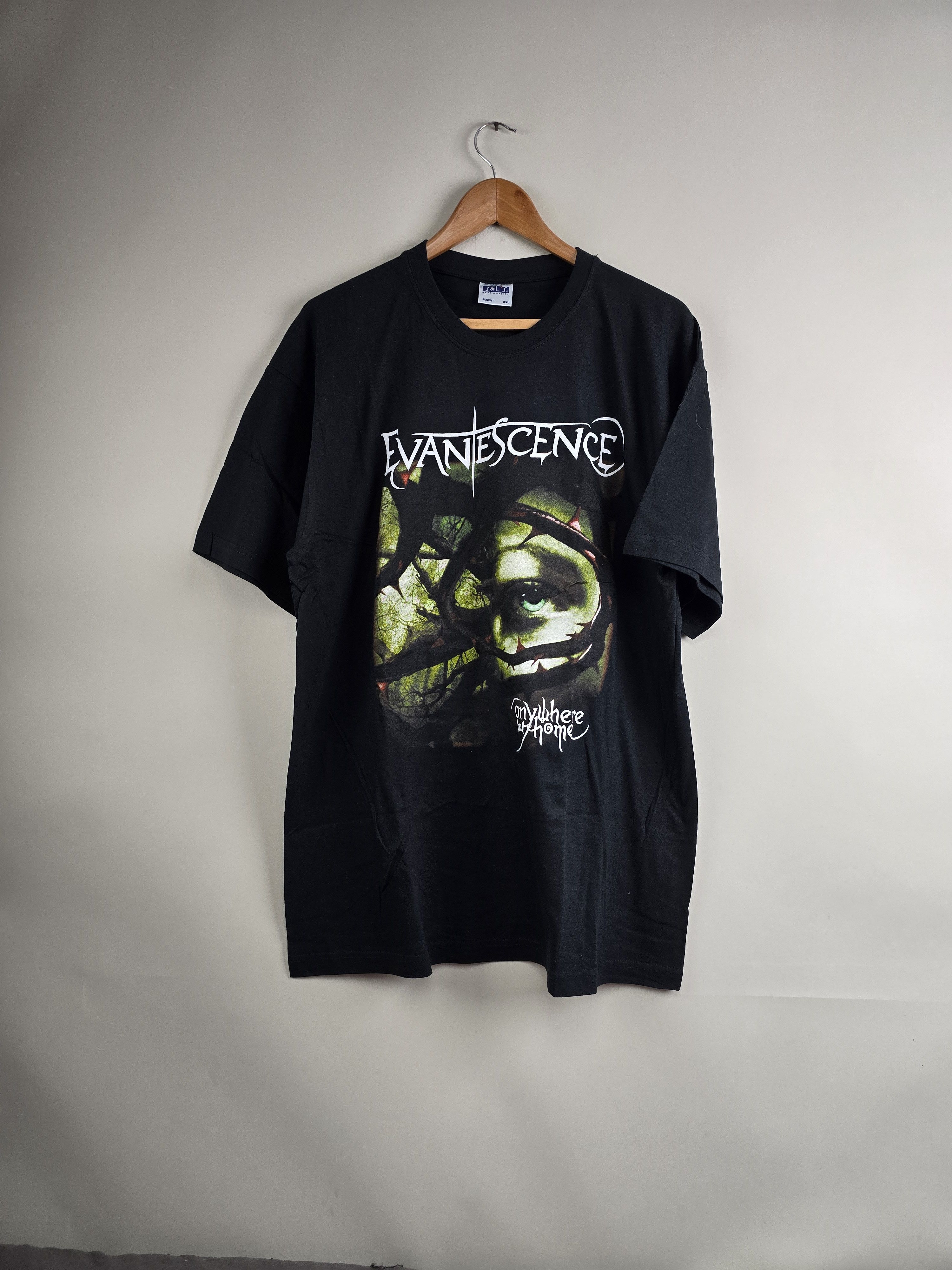 image of Band Tees x Rock Tees 2003 Evanescence Fallen 2Xl 23.5" 31" in Black, Men's