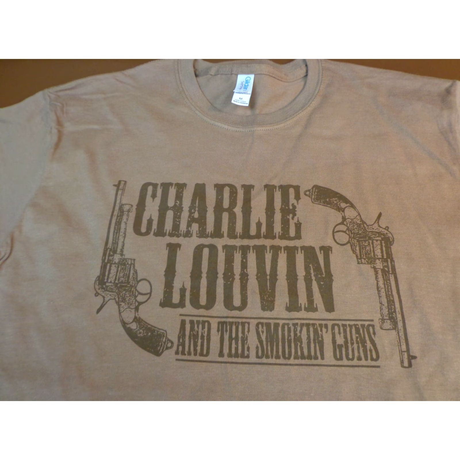 Gildan Charlie Louvin & The Smokin' Guns T-Shirt Medium Brown Tee S3 Size US M / EU 48-50 / 2 - 2 Thumbnail