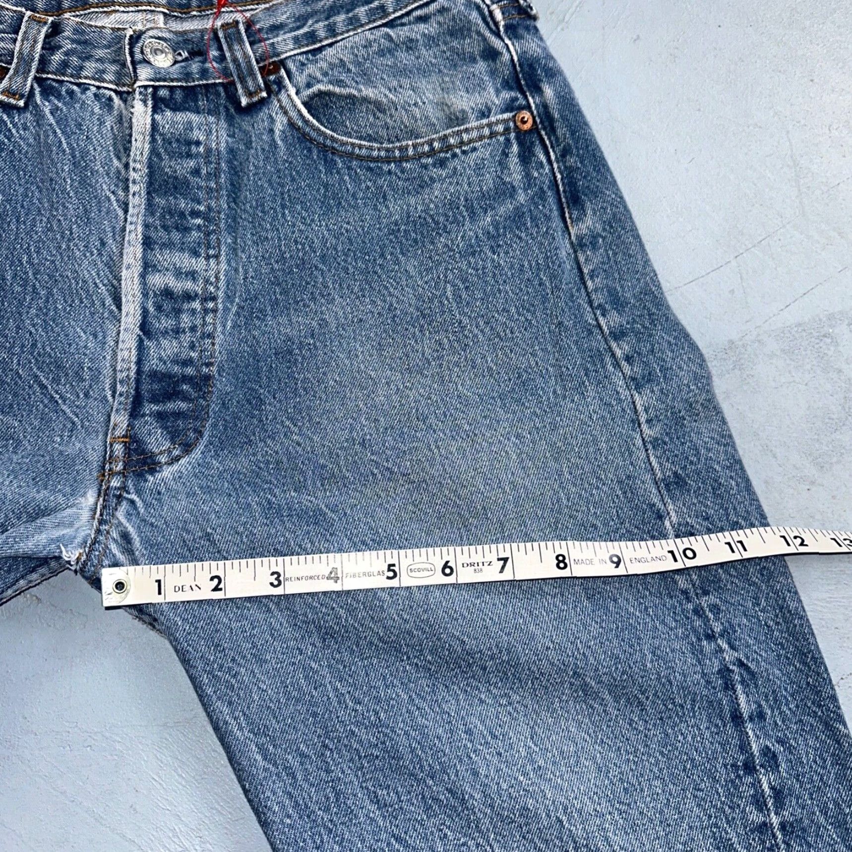Levi's VINTAGE Levi's 501 Jeans 31x32 Light Wash Straight Leg Classic Mid Rise Men's 80s Blue Size US 31 - 6 Thumbnail