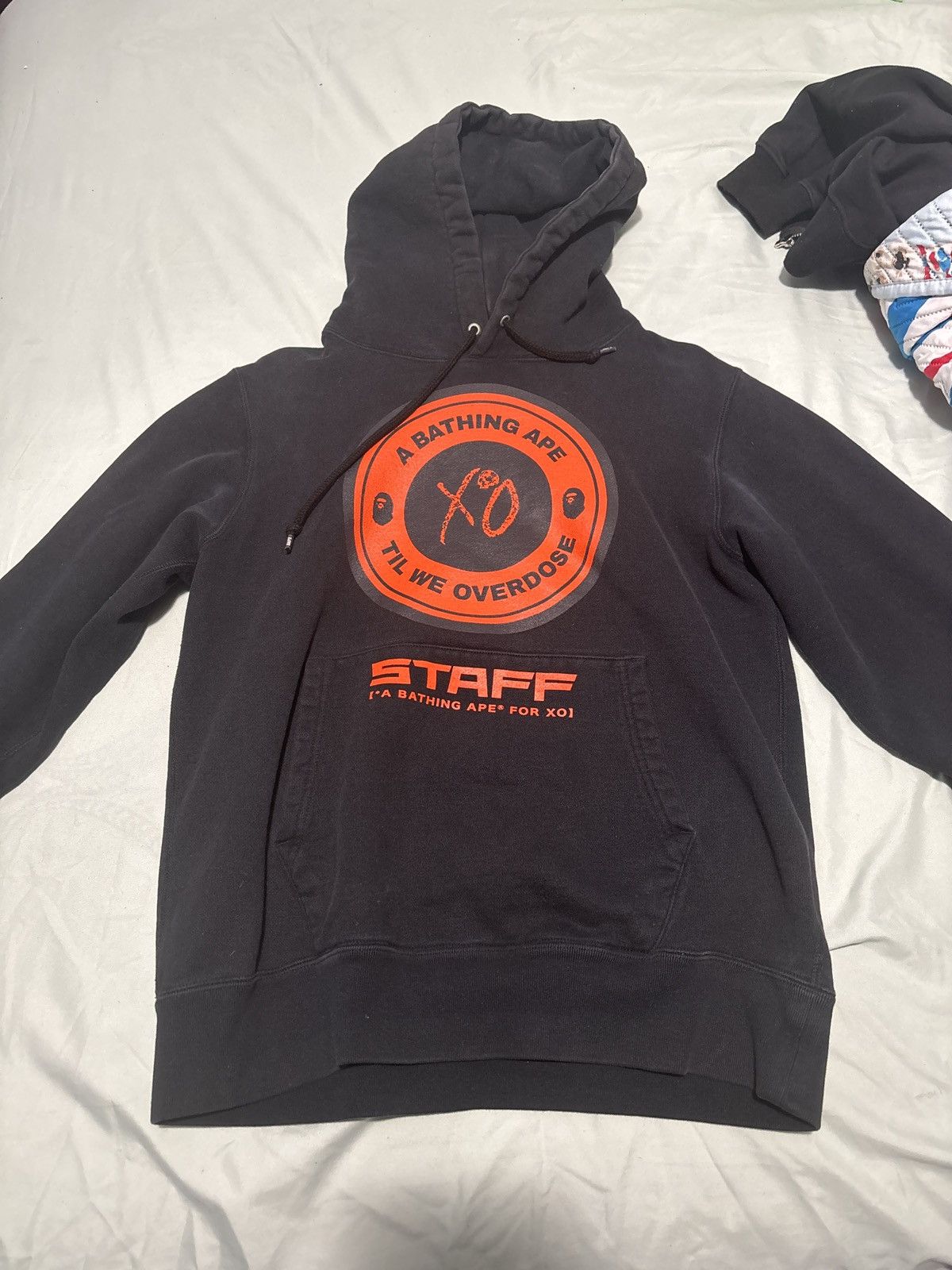 Bape × XO Bape x XO Asia Staff Busy Works Pullover Hoodie Black/Orange Size US M / EU 48-50 / 2 - 2 Thumbnail