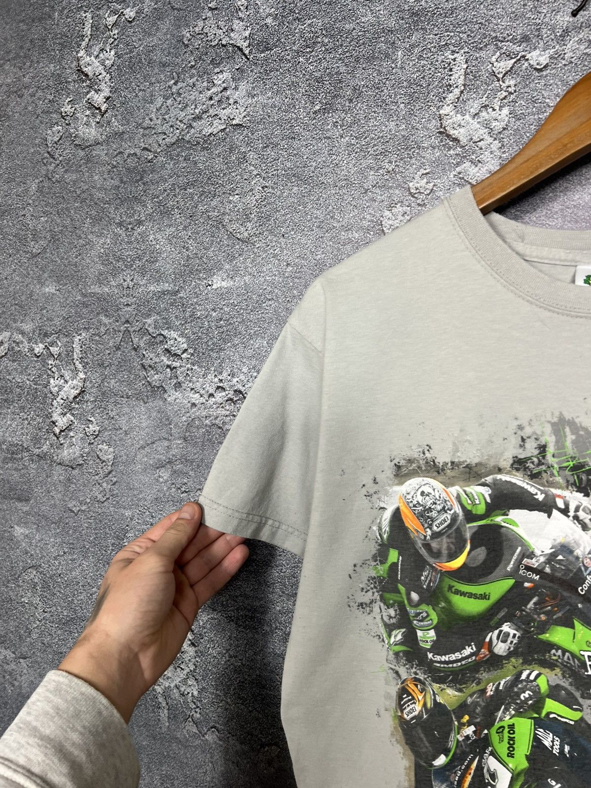 Vintage Vintage 2010 Kawasaki British Superbike Team T-shirt Tee Size US M / EU 48-50 / 2 - 6 Thumbnail