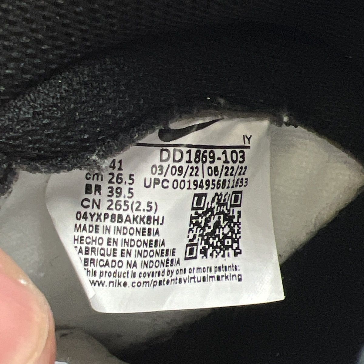 Nike Wmns Nike dunk high black white Size US 9.5 / EU 42-43 - 9 Thumbnail