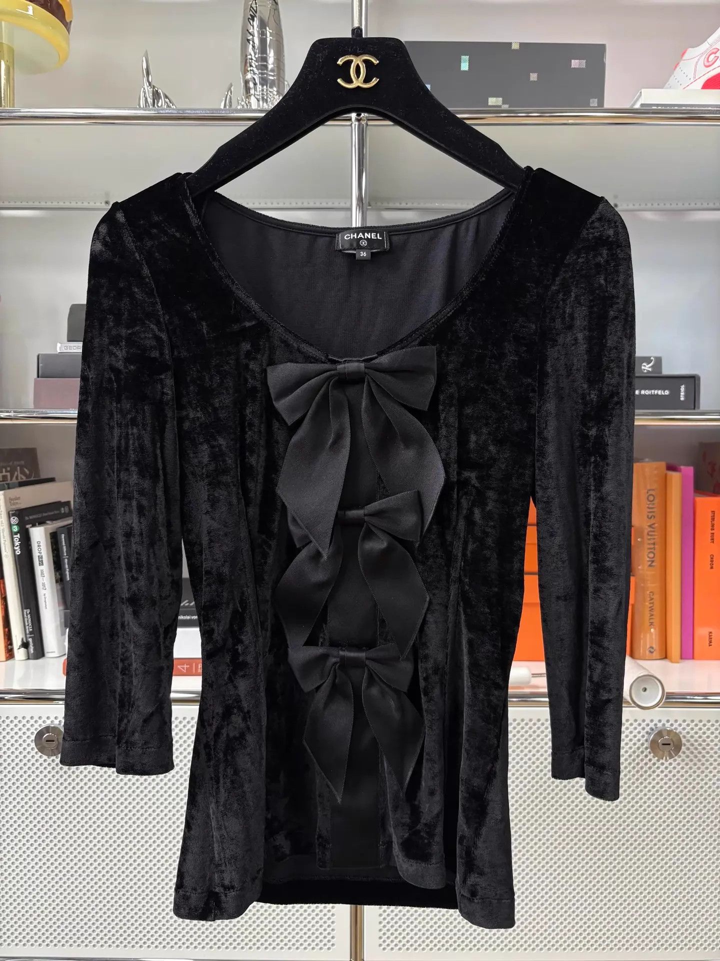 Chanel Chanel 25K Women's Black Velvet Bow 3/4Sleeve Top 36 Size XS / US 0-2 / IT 36-38 - 1 Thumbnail