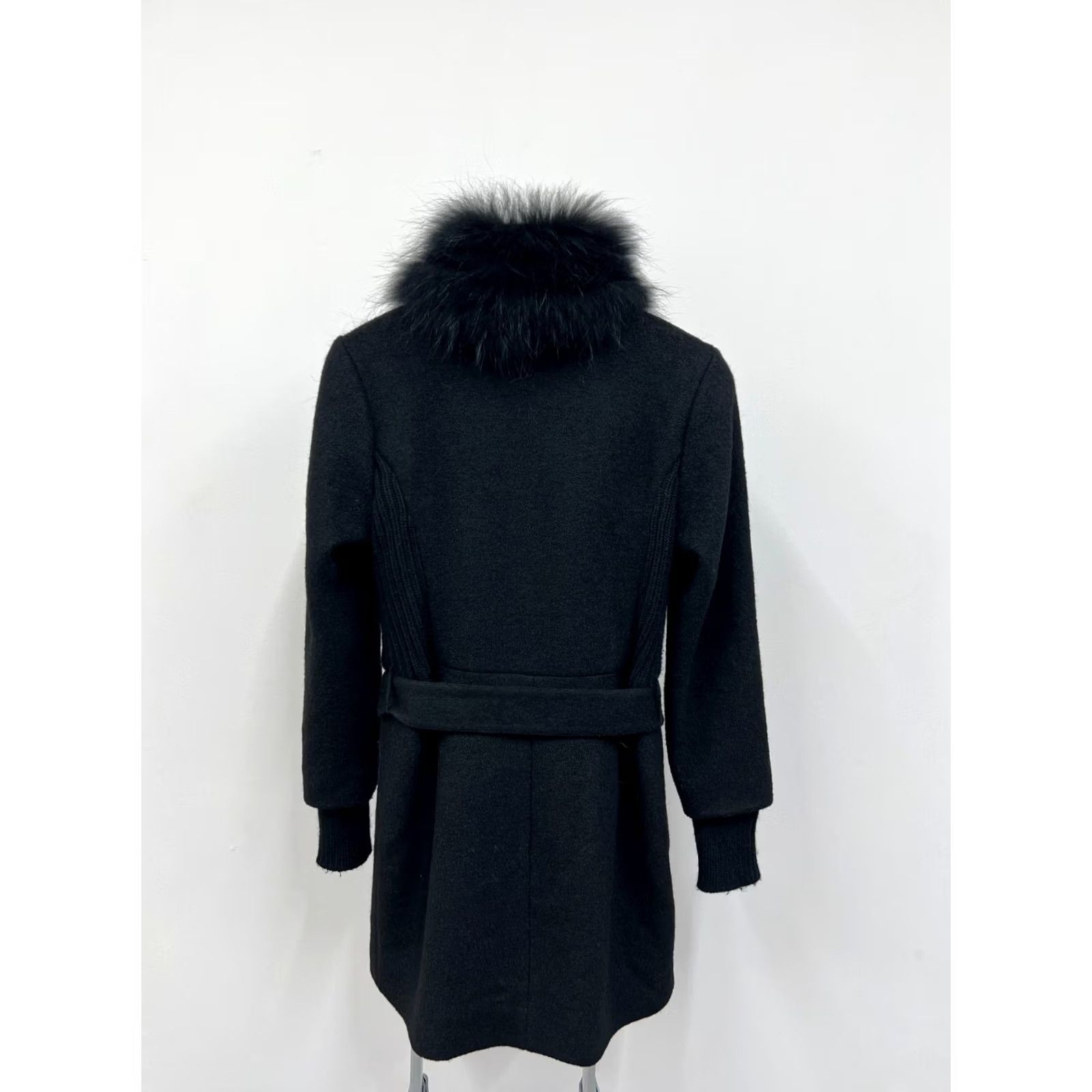 Pinko PINKO Coat Jacket Ladies Wool Blend Fur Detail US 4 UK 8 Black Wool Blend Coat Jacket Mens Womens Girls Boy Title Size M / US 6-8 / IT 42-44 - 4 Thumbnail