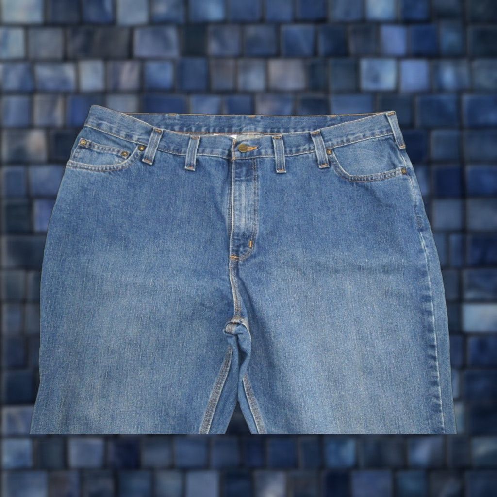 Carhartt Carhartt Jeans Men Medium Wash Denim 44x30 Traditional Fit Size 44 30 Inseam Blue Straight Denim Logo Mens Size US 44 / EU 60 - 1 Thumbnail