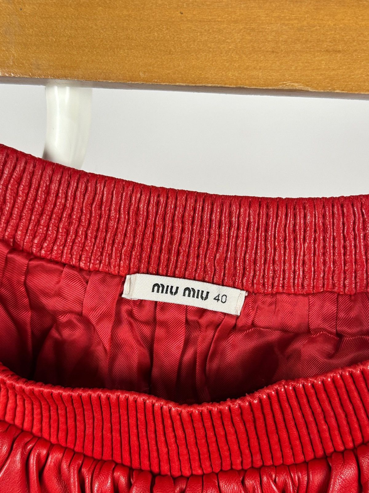 Miu Miu Miu Miu Red Leather Lambskin Mini Skirt Size 27" / US 4 / IT 40 - 18 Thumbnail