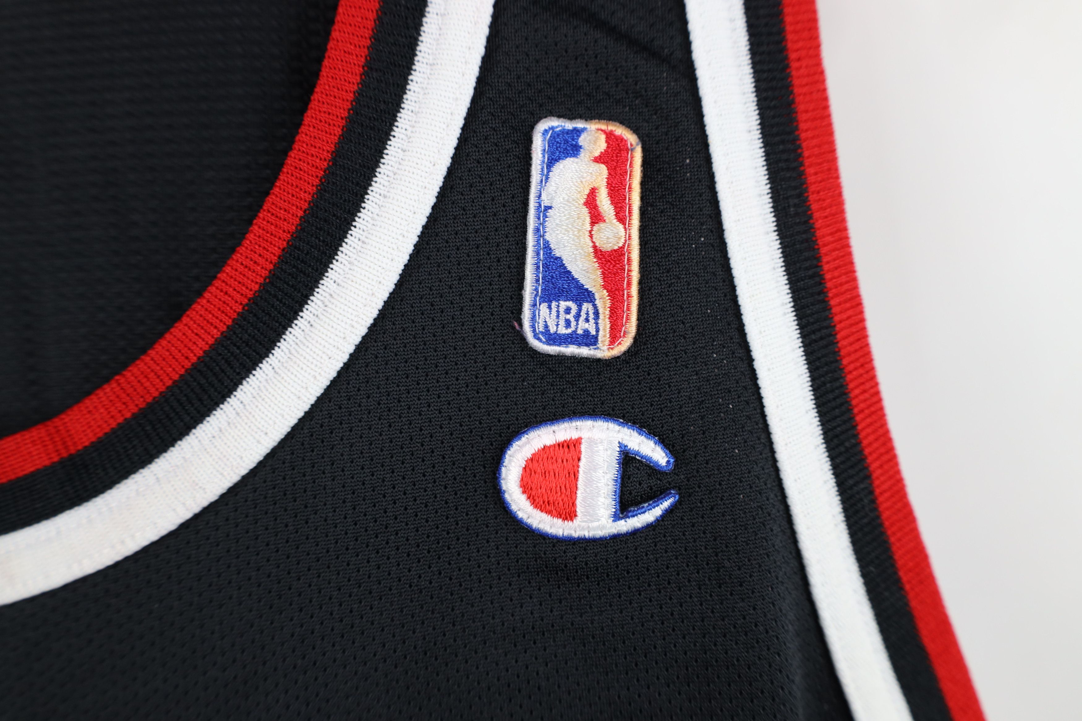 Champion Vintage 90s Champion Chicago Bulls Basketball Jersey Black Size US XXL / EU 58 / 5 - 4 Thumbnail